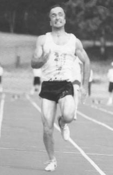 Harvey Arcangeletti running a race