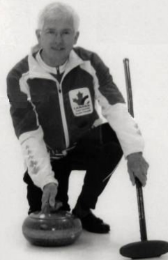 Tom Coulterman curling