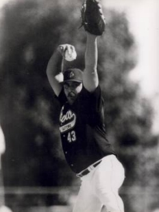 Darren Zack throwing a pitch