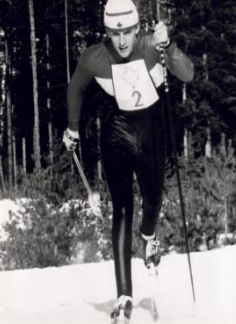 Waste Dustin cross country skiing
